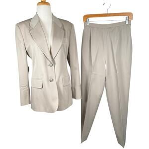 Classiques Entier 100% Pure Wool Women’s Two-Piece Pant Suit – Beige Size Small